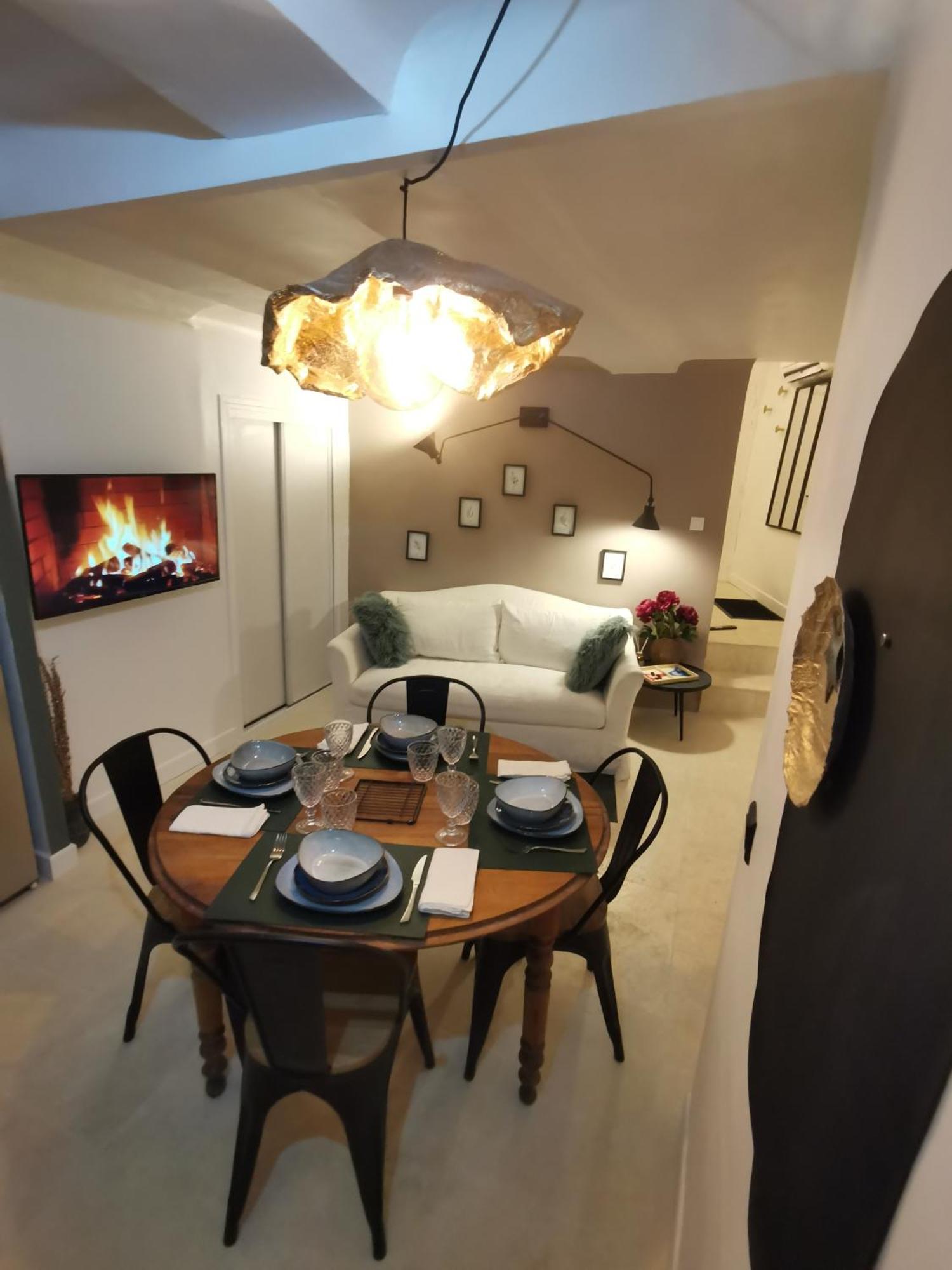 Appartement Centre Historique Aix En Provence, Place Ramus 엑상프로방스 외부 사진